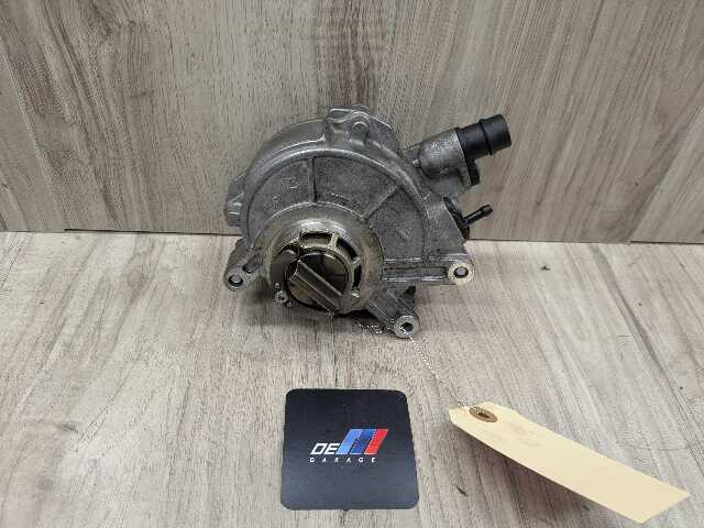 OEM BMW E70 F06 F10 F13 F15 F16 F85 F86 X5 X6 X5M M5 Engine N63 S63 Vacuum Pump