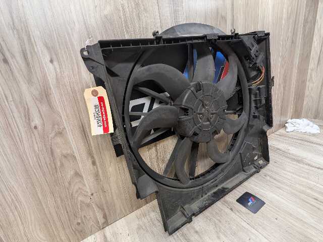OEM BMW E82 E88 E90 E92 E93 Engine N54 N55 Radiator Auxiliary Fan Shroud 600W