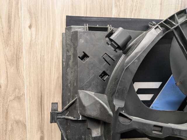 OEM BMW E82 E88 E90 E92 E93 Engine N54 N55 Radiator Auxiliary Fan Shroud 600W