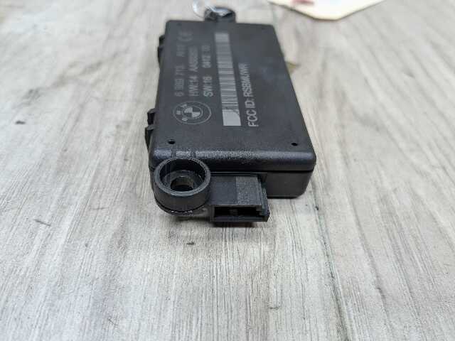 OEM BMW E88 E93 Rear Left Alarm System Antenna Receiver Control Module DWA