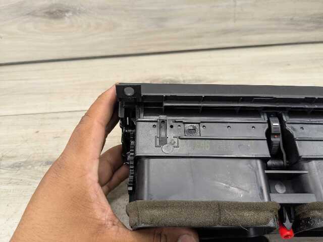 01-06 OEM BMW E46 325 330 M3 Dashboard Dash Center AC Air Vents