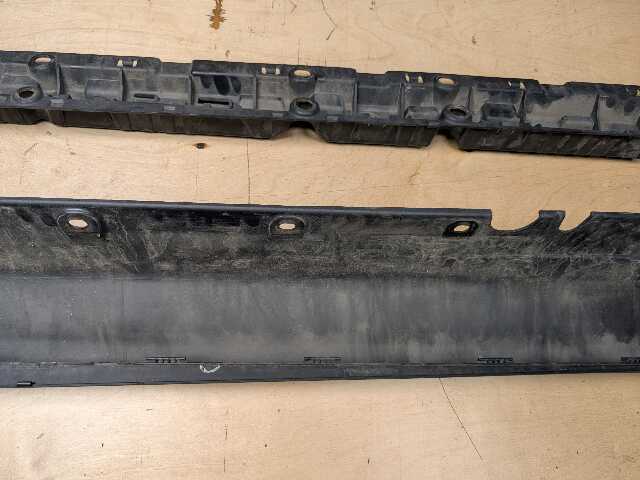 *14-18 OEM BMW F15 X5 Left Driver Side Skirt Rocker Panel Molding w/ Bracket