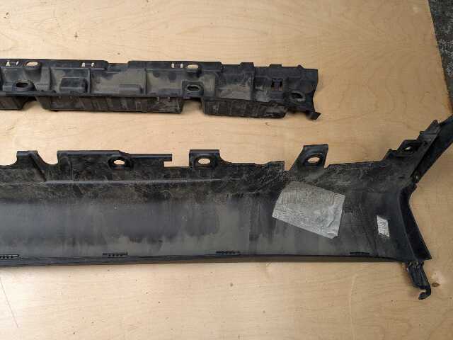 *14-18 OEM BMW F15 X5 Left Driver Side Skirt Rocker Panel Molding w/ Bracket
