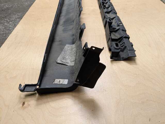 *14-18 OEM BMW F15 X5 Left Driver Side Skirt Rocker Panel Molding w/ Bracket
