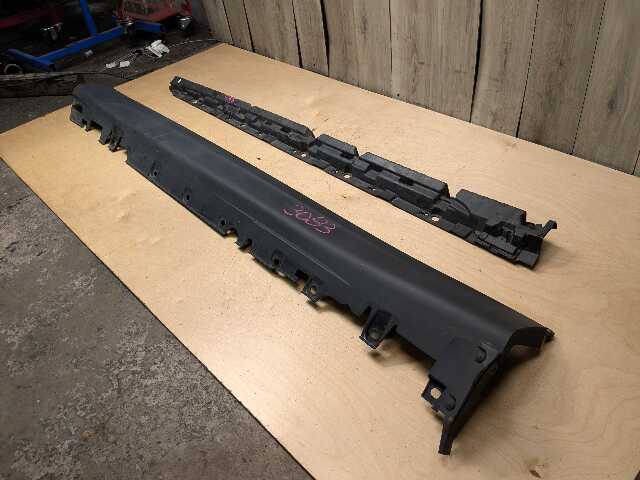 *14-18 OEM BMW F15 X5 Left Driver Side Skirt Rocker Panel Molding w/ Bracket
