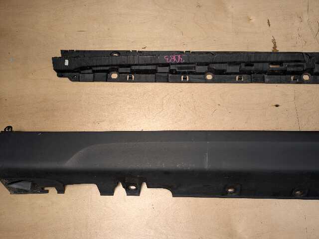 *14-18 OEM BMW F15 X5 Left Driver Side Skirt Rocker Panel Molding w/ Bracket
