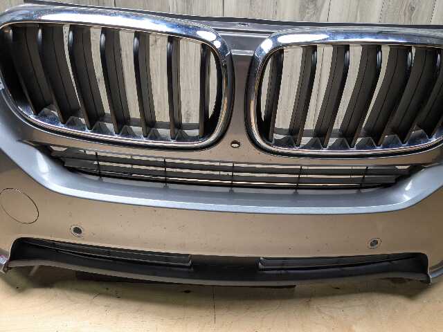 *14-18 OEM BMW F15 X5 BASE Front Bumper Cover w/ Upper Lower Grilles Gray A52