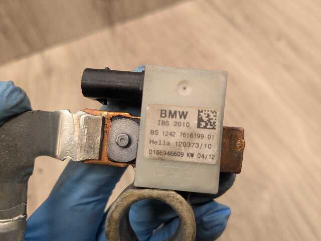 08-13 OEM BMW E82 E88 E89 128 135 Z4 Battery Negative Cable Terminal IBS Ground