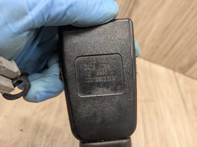 OEM BMW E82 E84 E88 E89 E90 E92 Front Left Driver Seat Belt Buckle Tensioner