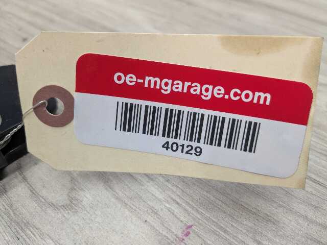 OEM BMW E82 E84 E88 E89 E90 E92 Front Left Driver Seat Belt Buckle Tensioner
