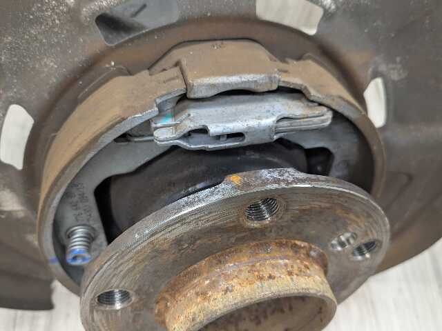 OEM BMW E70 F15 F16 F85 X5 X6 Rear Right Passenger Spindle Hub Carrier Knuckle