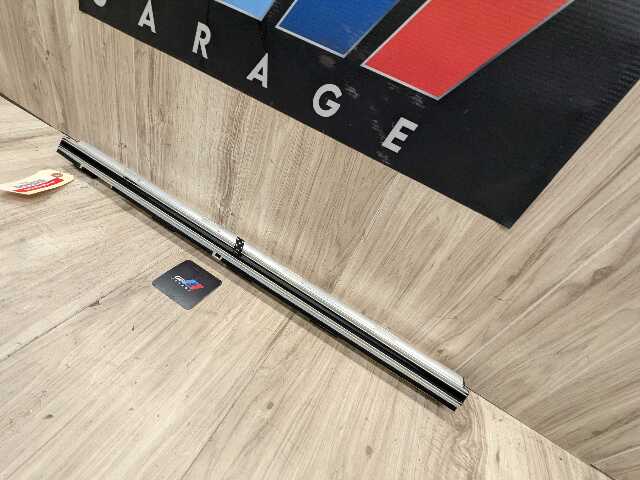 *15-19 OEM BMW F16 F86 X6 REAR RIGHT Passenger Door Window Roller Sunshade Blind