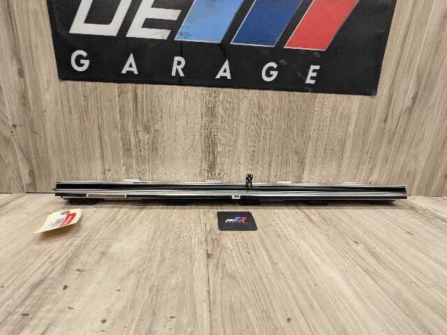 *15-19 OEM BMW F16 F86 X6 REAR RIGHT Passenger Door Window Roller Sunshade Blind