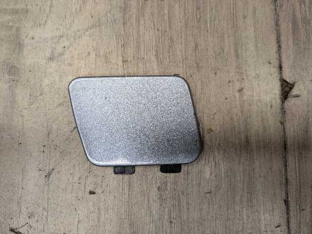 OEM BMW E82 E88 Front Bumper Left Drive Side Nozzle Washer Cover Blue 896