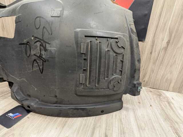 OEM BMW E82 E88 128 135 M SPORT Left Driver Fender Liner Wheel Splash Shield