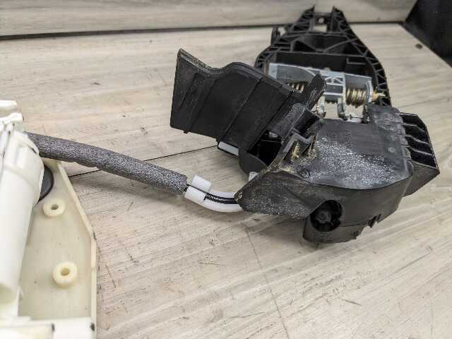OEM BMW F15 F85 X5 X5M FRONT RIGHT PASSENGER Door Lock Latch Actuator SOFT CLOSE
