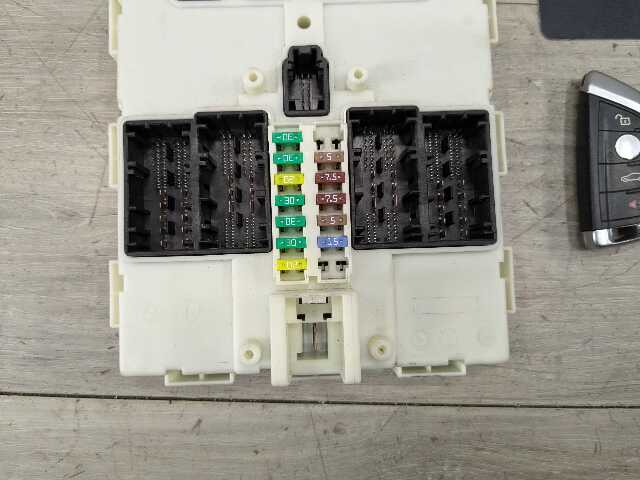 *14-19 OEM BMW F15 F16 F85 F86 X5 X6 Body Control Junction Box Module FEM + Key
