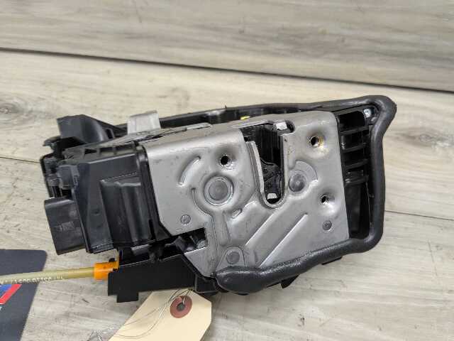 14-18 OEM BMW F15 X5 FRONT RIGHT PASSENGER Door Lock Latch Actuator SOFT CLOSE