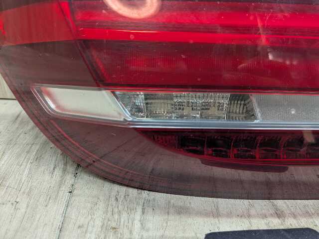 14-18 OEM BMW F15 F85 X5 X5M Rear Right Passenger Trunk Inner Stop Tail Light