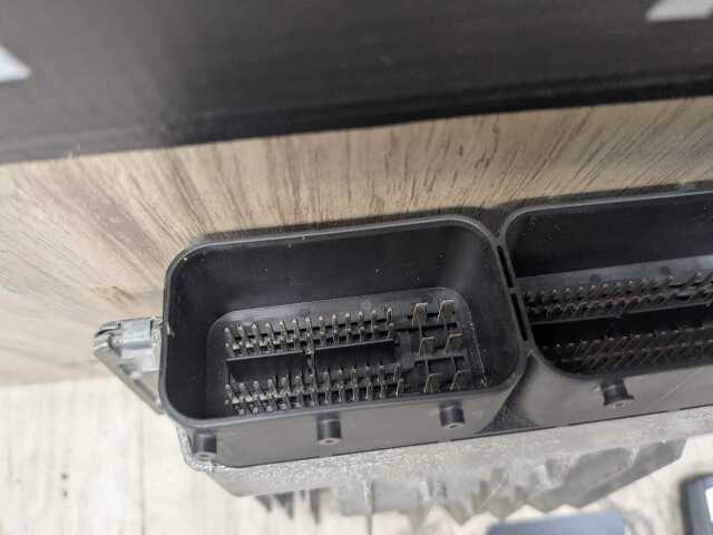 OEM BMW E82 E90 E92 AT Engine N51 DME ECU CAS3 Control Unit Computer Key MSV80