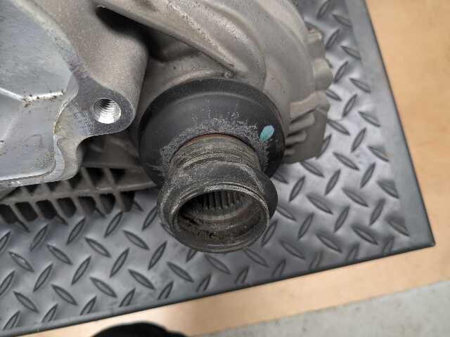 2014-2019 OEM BMW X5M X6M F85 F86 AWD Transfer Case Gearbox ATC45L