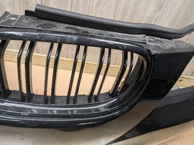 *09-11 OEM BMW E90 E91 328 335 Front Bumper Cover w/ Grilles Black 668
