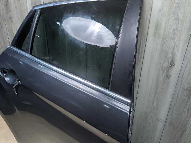 NOTE* 15-19 OEM BMW F16 X6 F86 X6M Rear Right Passenger Door Shell Panel Gray