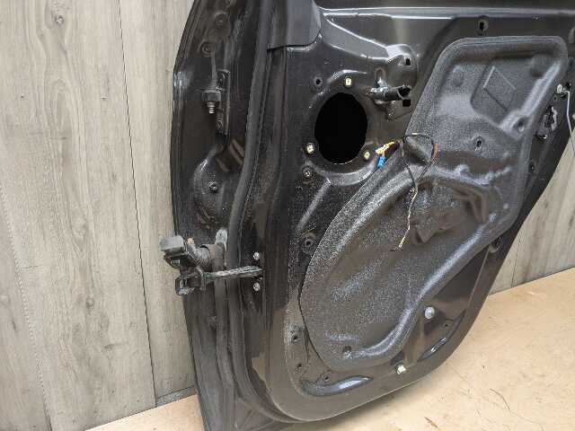 NOTE* 15-19 OEM BMW F16 X6 F86 X6M Rear Right Passenger Door Shell Panel Gray