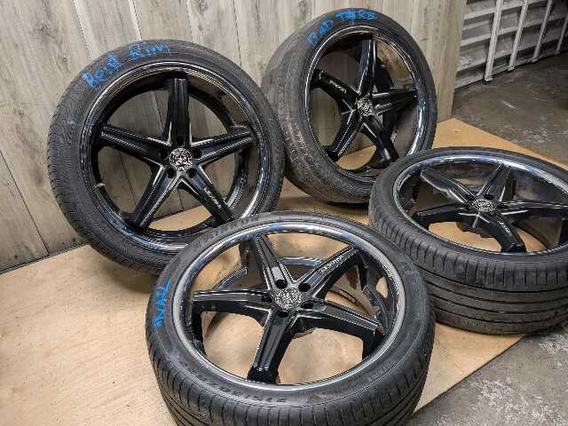 *NOTE* 15-19 LEXANI BMW F16 X6 Wheels Rims 22in 5x120 Silver / Black SET (4)