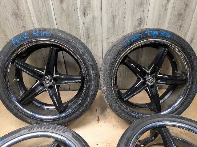 *NOTE* 15-19 LEXANI BMW F16 X6 Wheels Rims 22in 5x120 Silver / Black SET (4)