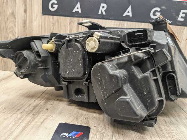 09-11 TYC BMW E90 328 335 LCI Left Driver Side Halogen Headlight w/ Modules