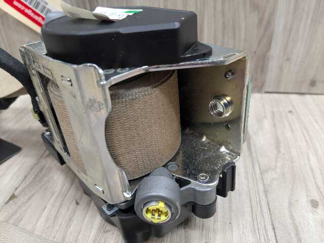 09-12 OEM BMW F01 F02 740 750 760 Front Right Passenger Seatbelt Retractor BEIGE