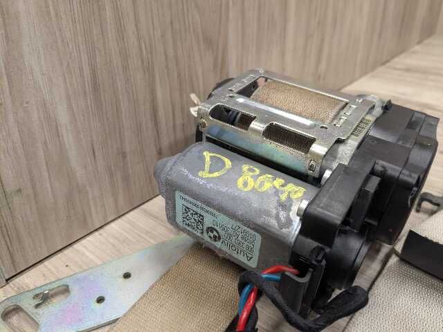 09-12 OEM BMW F01 F02 740 750 760 B7 Front Left Driver Seatbelt Retractor BEIGE