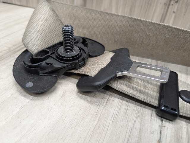 09-12 OEM BMW F01 F02 740 750 760 B7 Front Left Driver Seatbelt Retractor BEIGE