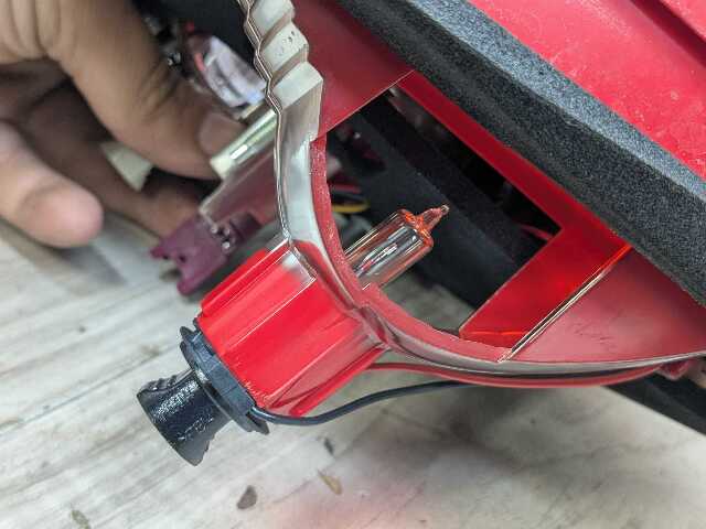 09-12 OEM BMW F01 F02 740 750 760 LED Rear Left Driver Inner Trunk Tail Light