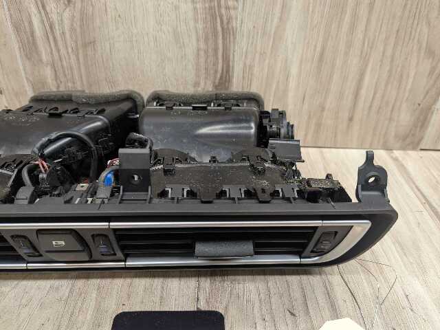 09-15 OEM BMW F01 F02 740 750 760 B7 Dash Center AC Air Vent Fresh Grille Black