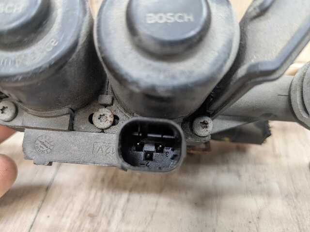 OEM BMW F02 F06 F10 F12 F13 535 650 750 Engine Water Heater Control Valve Pump