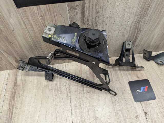 OEM BMW F01 F02 740 750 760 Front Right Passenger Fender Bracket Wing Holder SET