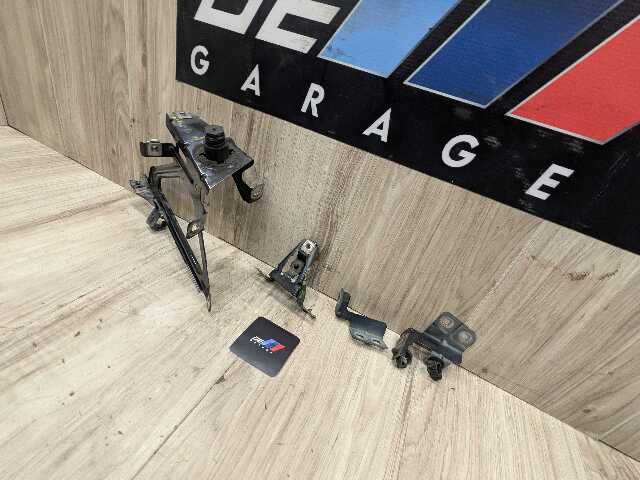 OEM BMW F01 F02 740 750 760 Front Right Passenger Fender Bracket Wing Holder SET