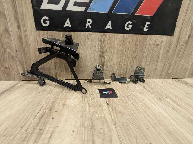 OEM BMW F01 F02 740 750 760 Front Right Passenger Fender Bracket Wing Holder SET