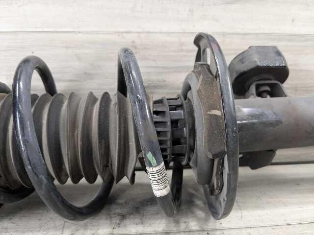 *19-25 OEM BMW G20 330i FRONT Right Passenger Spring Strut Shock Absorber RWD