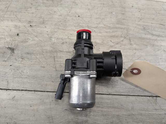 OEM BMW G01 G20 G22 G23 G26 G30 330 430 X3 Engine B46 Heater Water Switch Valve