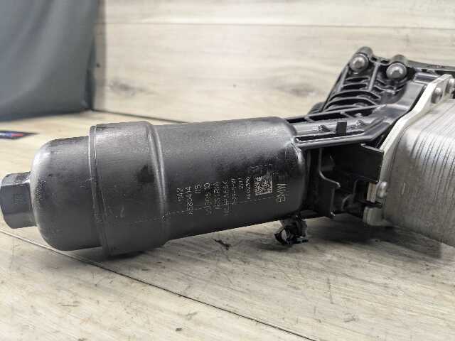 OEM BMW G01 G20 G22 G23 G26 G30 G42 330 430 X3 Engine B46 B48 Oil Filter Housing