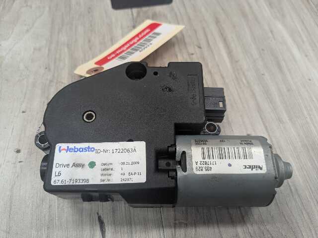 OEM BMW F02 F06 F10 F13 F16 F22 F30 F32 F36 F80 F82 Sunroof Glass Motor Drive