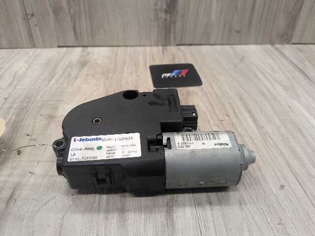 OEM BMW F02 F06 F10 F13 F16 F22 F30 F32 F36 F80 F82 Sunroof Glass Motor Drive