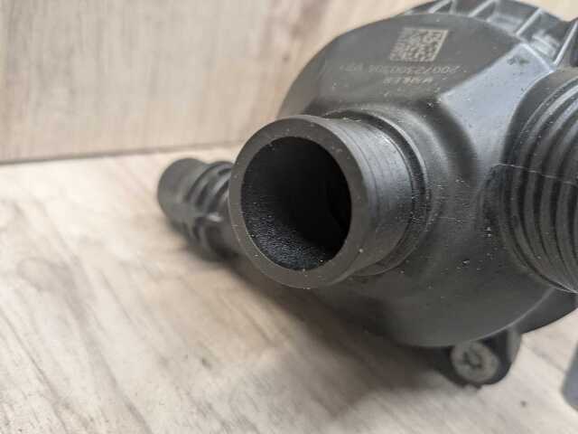 WAHLER BMW E70 E90 E92 E93 Engine N51 N52 N54 Water Coolant Thermostat Housing