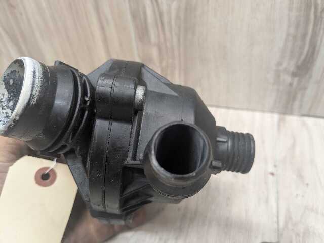WAHLER BMW E70 E90 E92 E93 Engine N51 N52 N54 Water Coolant Thermostat Housing