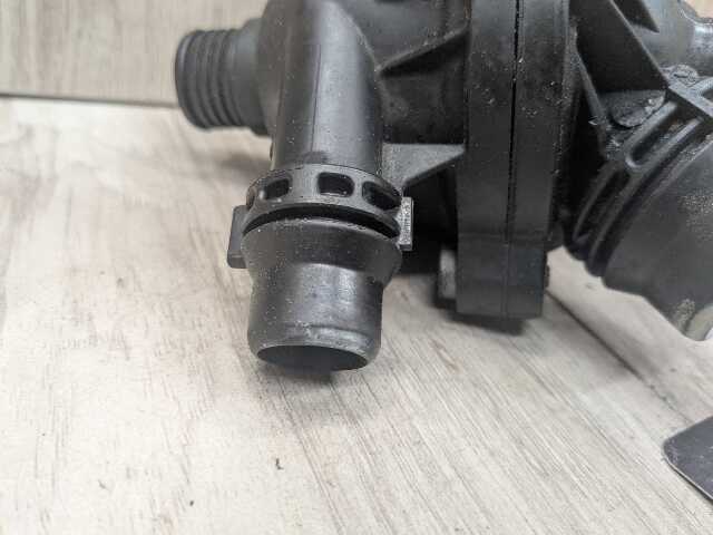WAHLER BMW E70 E90 E92 E93 Engine N51 N52 N54 Water Coolant Thermostat Housing