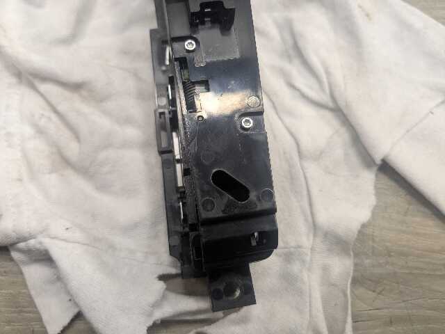 17-20 OEM BMW G30 G31 530 540 M550 Center Console Operating Unit Traction Switch