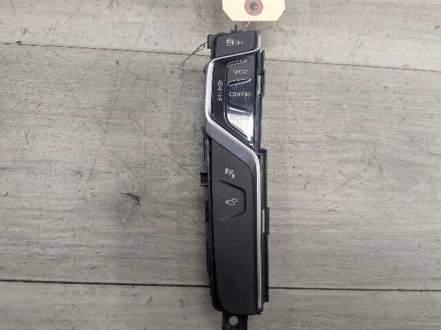 17-20 OEM BMW G30 G31 530 540 M550 Center Console Operating Unit Traction Switch